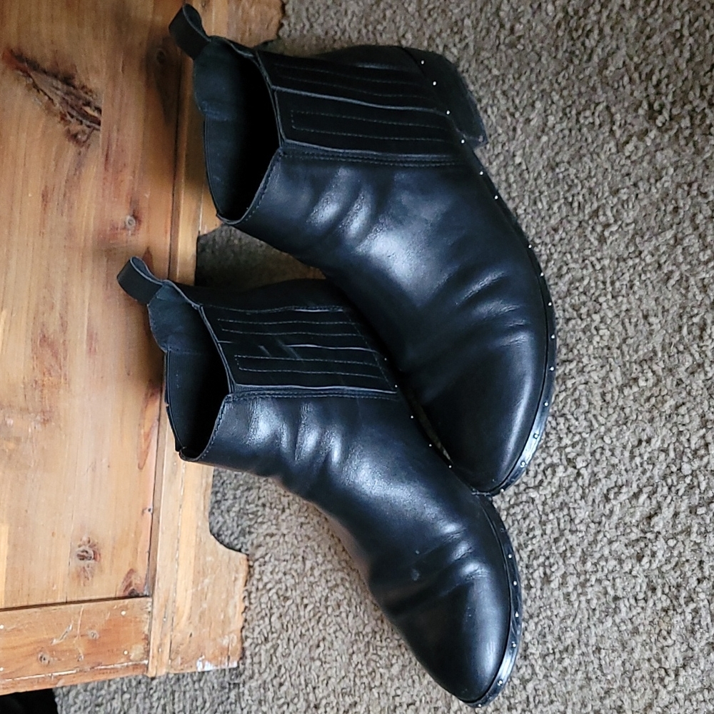 Steve Madden Orchid Boots